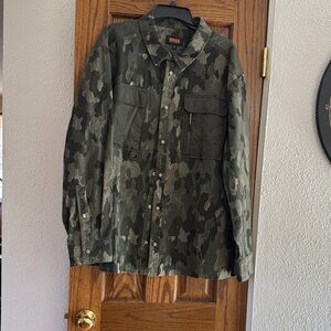 Bass Men's Green Camo Field Jacket